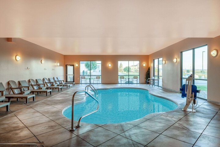 Pool 6 of 46