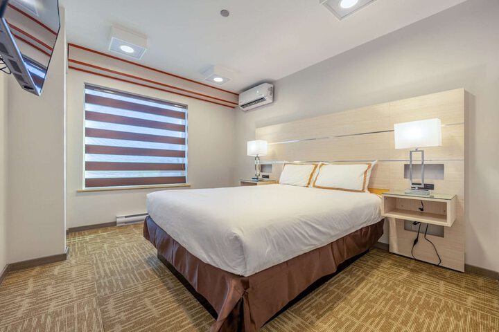 Room 49 of 65