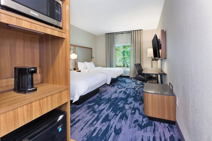 Room 14 of 32