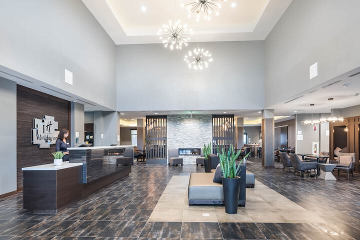 Holiday Inn & Suites Silicon Valley - Milpitas by IHG