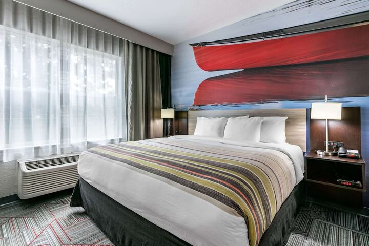 Room 16 of 38