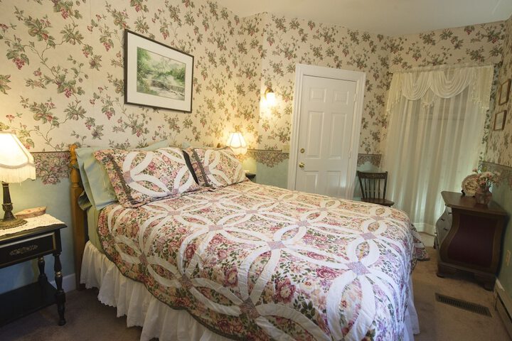 Room 15 of 40
