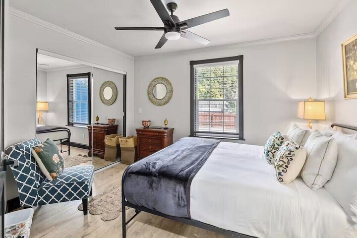 The Three Bears Retreat - King suites