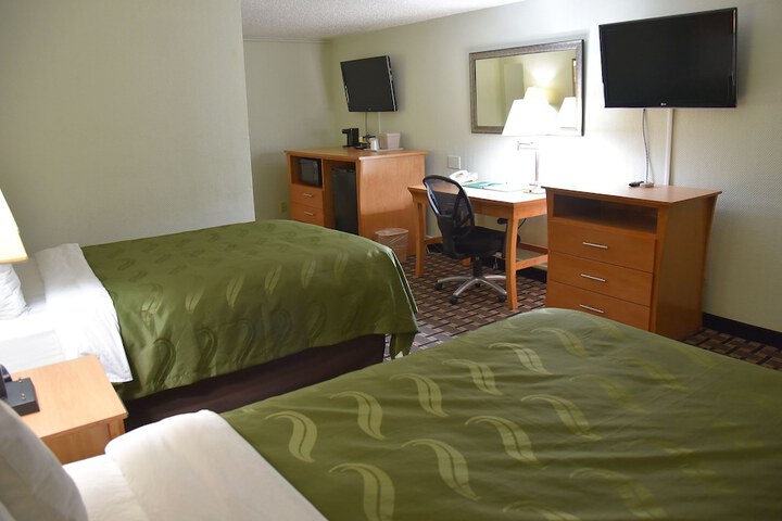 Room 47 of 75