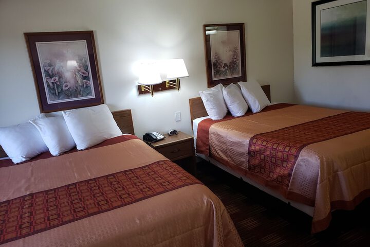 Americas Best Value Inn & Suites Harrisonville
