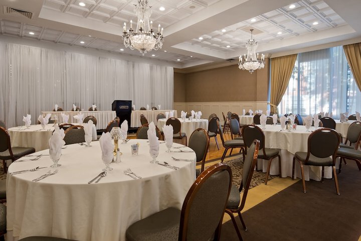 Ballroom/Hall 44 of 46