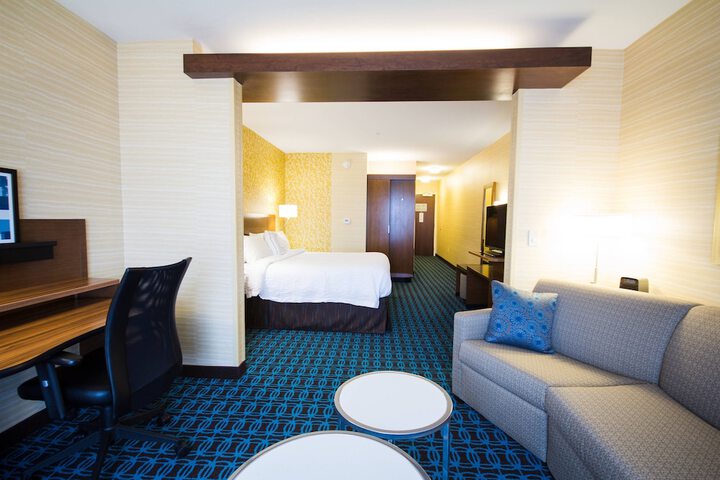 Room 14 of 27