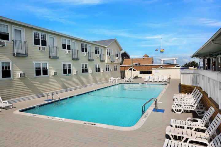 Pool 2 of 19