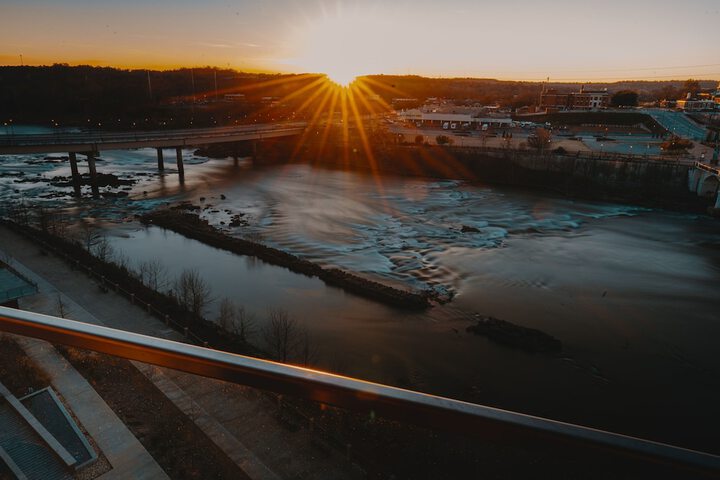 Hotel Indigo Columbus at Riverfront Place by IHG