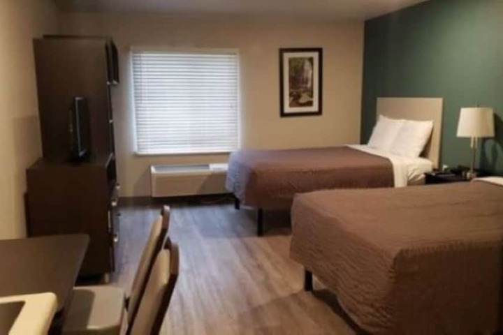Room 32 of 34