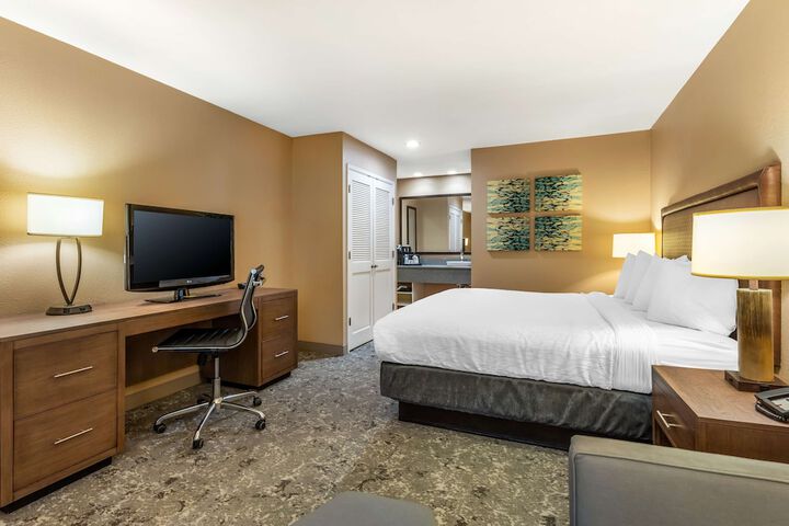 Room 30 of 52