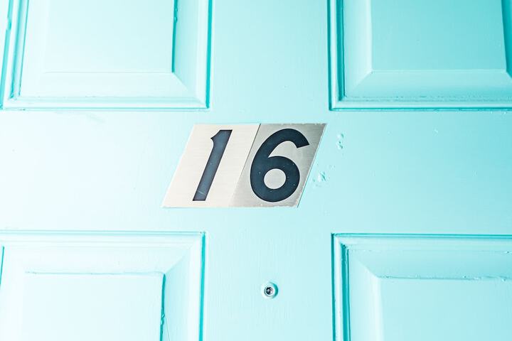 Room 34 of 61
