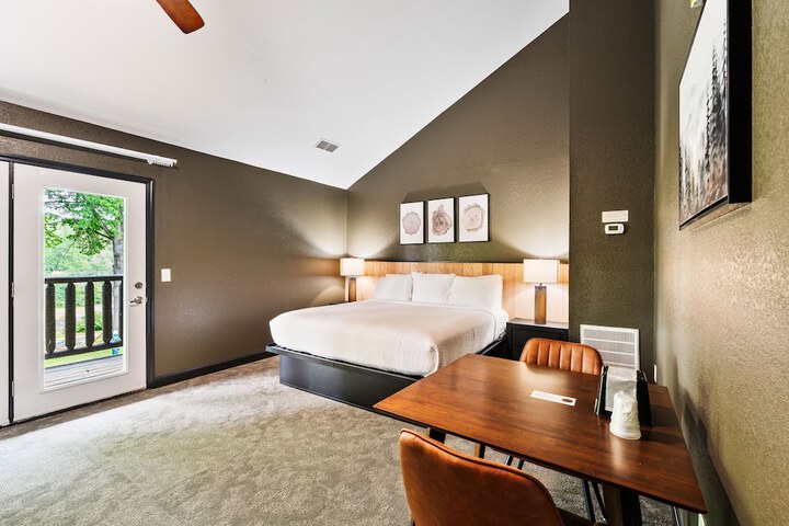 Tremont Lodge & Resort