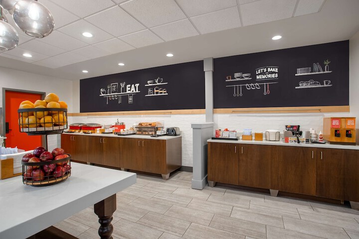Hampton Inn Iowa City / Coralville