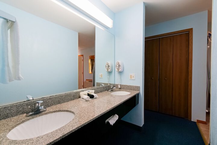 Room 45 of 111