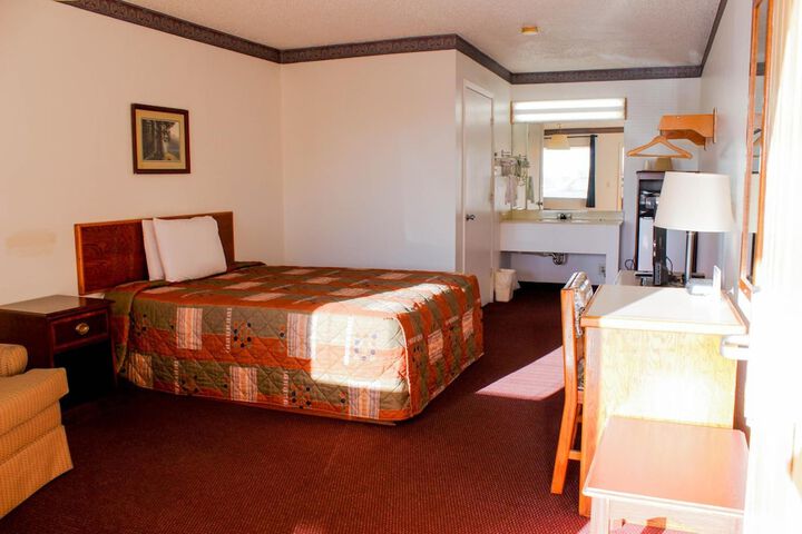 Room 26 of 30