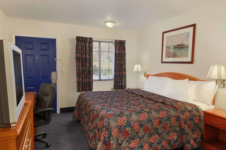 Room 19 of 24
