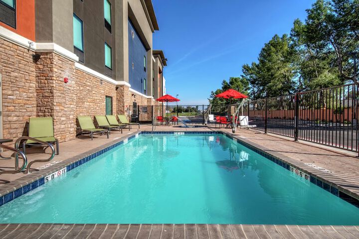 Hampton Inn Fresno Airport