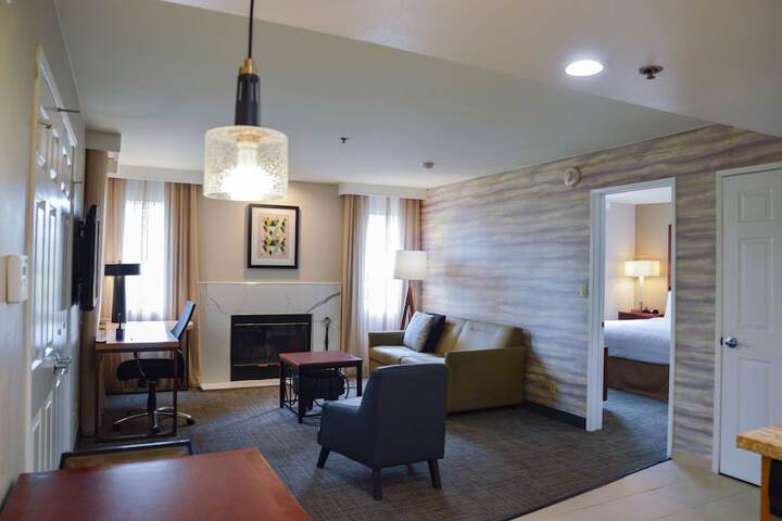 Room 11 of 22