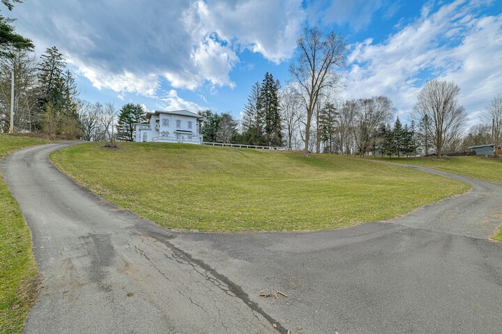 Quiet Owego Getaway Near Main Street & Riverwalk!