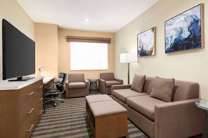 Room 48 of 84