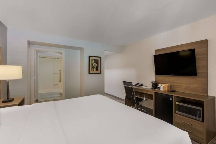 Room 38 of 55