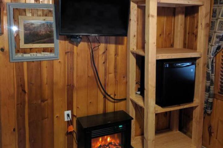 Allen Gulch Cabins