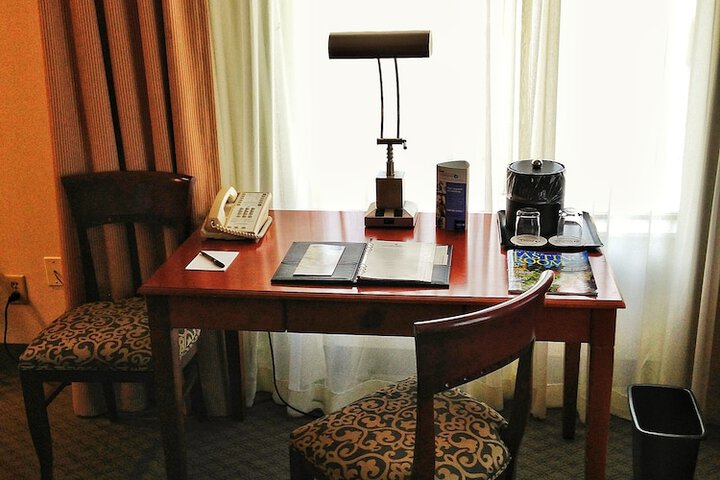 Room 22 of 28