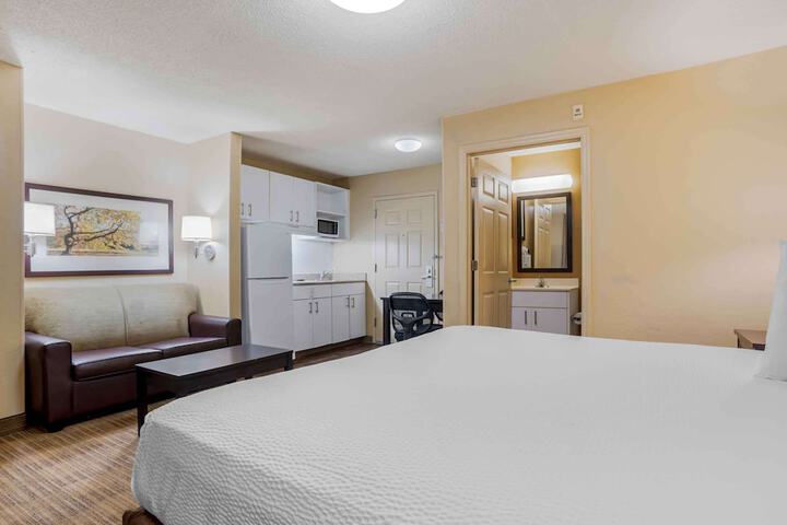 Room 14 of 26
