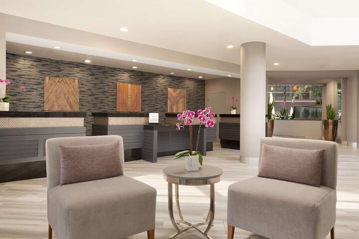 Embassy Suites by Hilton Irvine Orange County Airport
