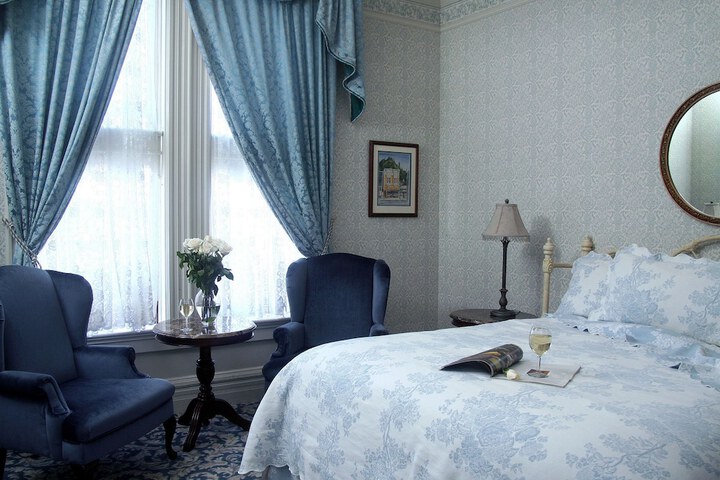 Room 17 of 65
