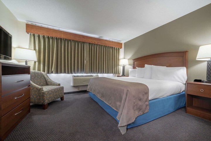 Room 16 of 26