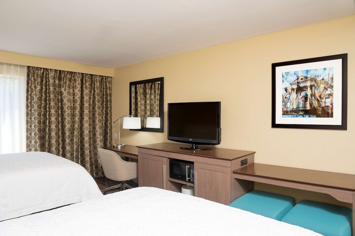 Room 15 of 36