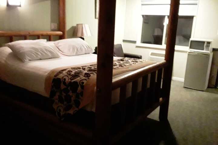 Room 37 of 47