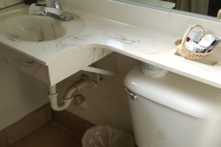 Room 15 of 24