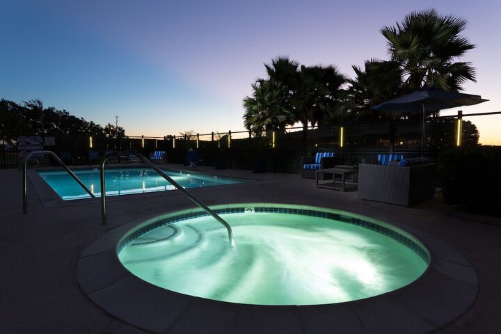 Pool 2 of 37