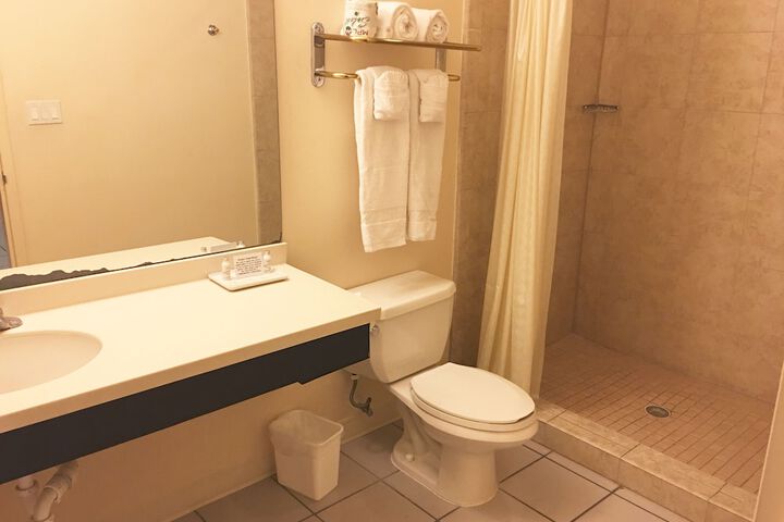 Sunchase Inn & Suites