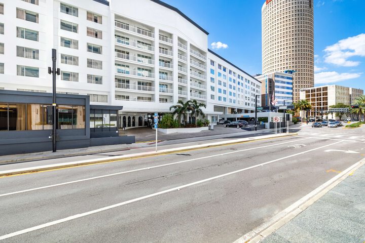 Hotel Tampa Riverwalk