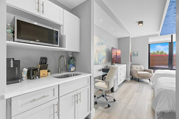 Global Luxury Suites at the Arches