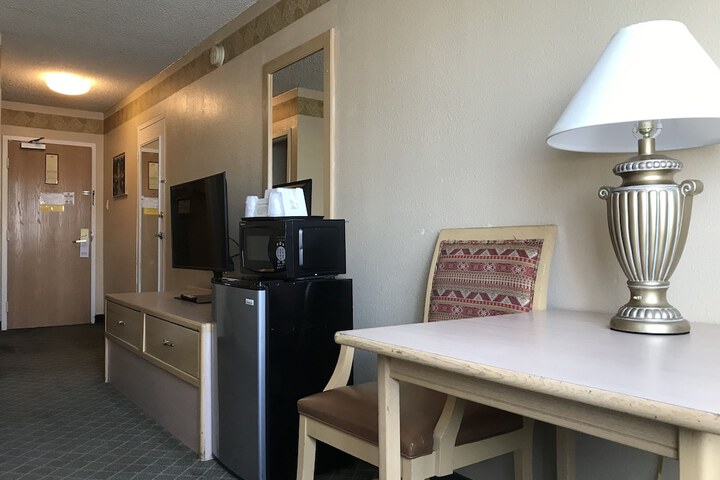 Room 8 of 29