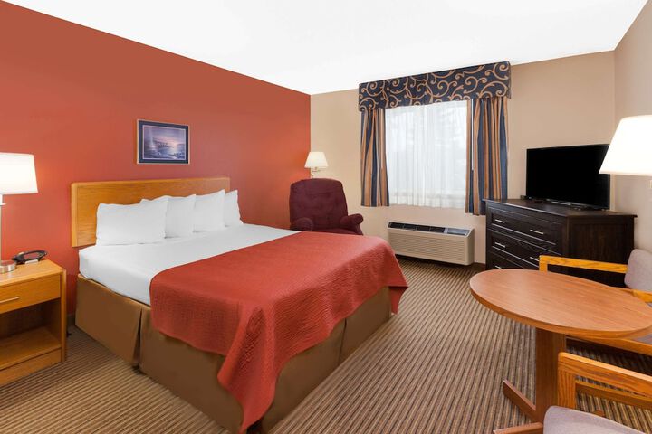 Room 10 of 17