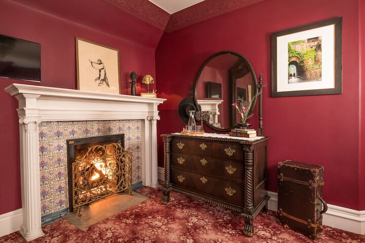 Room 28 of 58