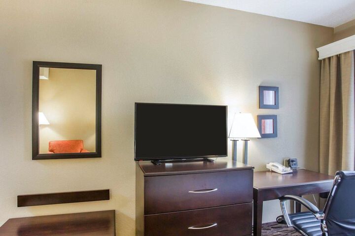 Room 15 of 35