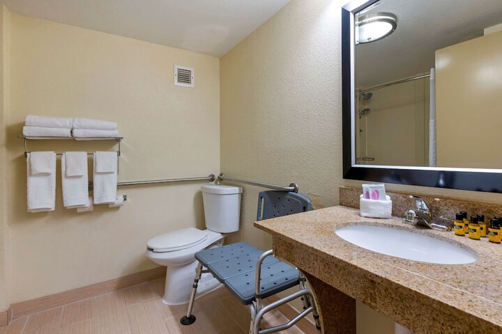 Room 20 of 56