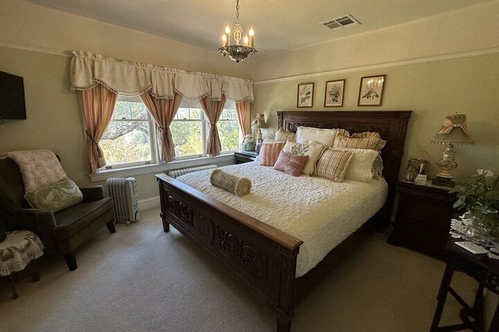 The Inn on Knowles Hill