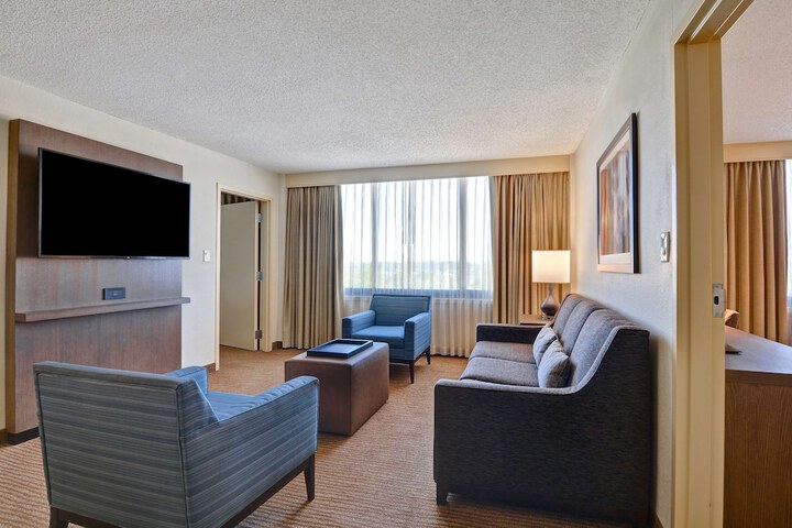 Embassy Suites Hotel Winston-Salem
