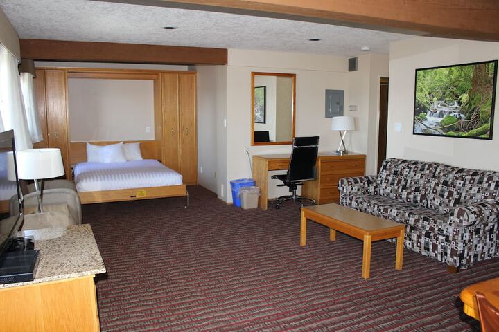 Room 70 of 145