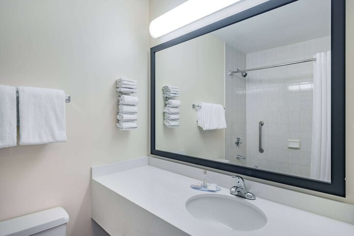 Travelodge by Wyndham Fort St. John
