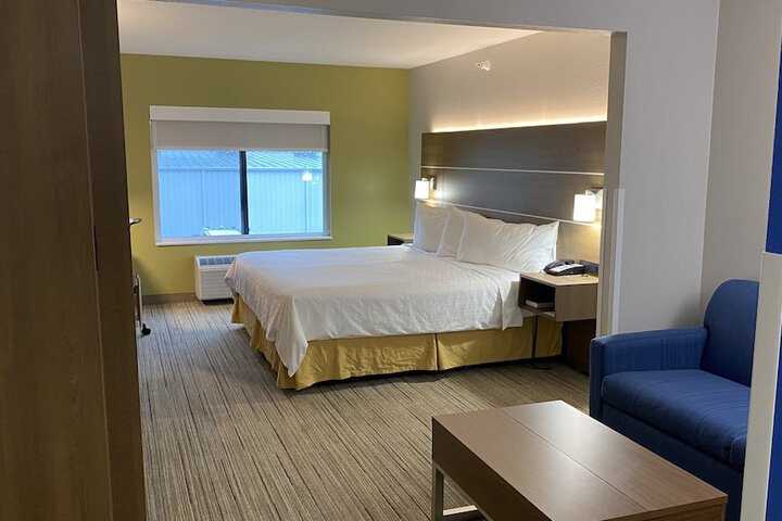 Holiday Inn Express Hotel & Suites Weston by IHG