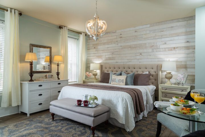 Room 34 of 158
